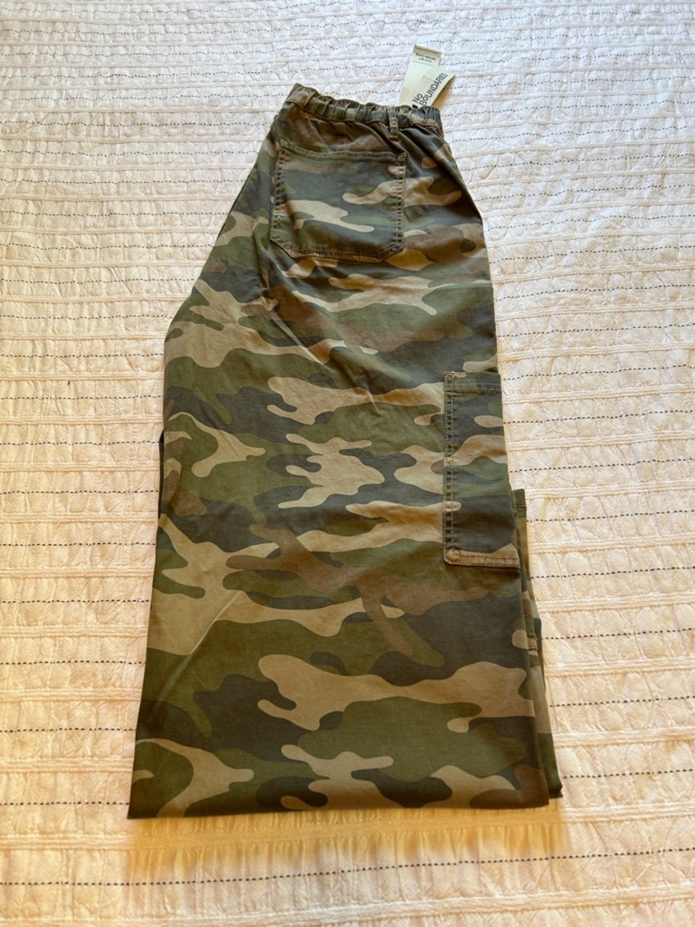 No Boundaries Camo Cargo Wide Leg Pants - Green, Brown, Tan - Picture 4 of 6